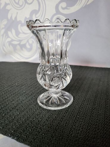 Vaze i saksije: Vaza, Novo — 2