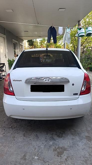 Hyundai: Təcili saturam. 0507680071 Marka/model: Hyundai Accent 1.5 dizel — 5