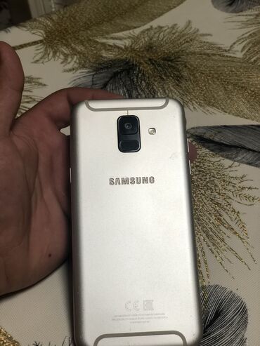 ремонт наушников: Samsung Galaxy A6, < 2 GB Memory Capacity, rəng - Gümüşü, Barmaq izi