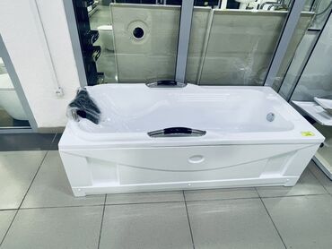 бочка на душ: Ванна Төрт бурчтук, Материалы: Акрил, Өлчөмү: 180 x 80 см