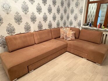 Qonaq otağı dəstləri: Künc divan, İşlənmiş, Açılan, Bazasız