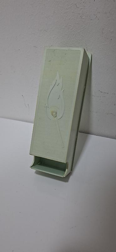 divar bralari: Divar üçün kibrit qutusu dispenseri/saxlacı - Material: sərt plastik — 1