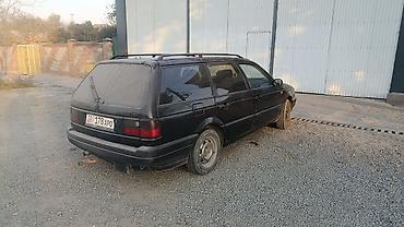 Volkswagen Passat Variant: 1993 г., 1.8 л, Механика, Бензин, Универсал