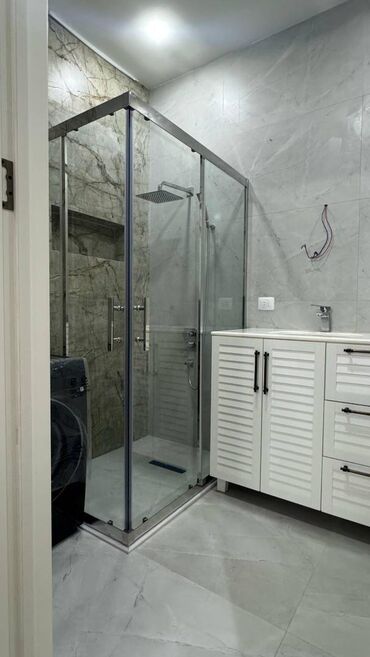 Uzunmüddətli kirayə mənzillər: 28 may metrosunun 2-ci çıxışına yaxın,Yeni dünya mtk da,9 — 21