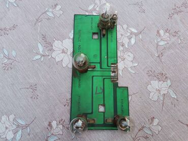 Auto delovi: Štampane ploce Lada 2104 Karavan Leva, Desna sa sijalicama br.3 — 14