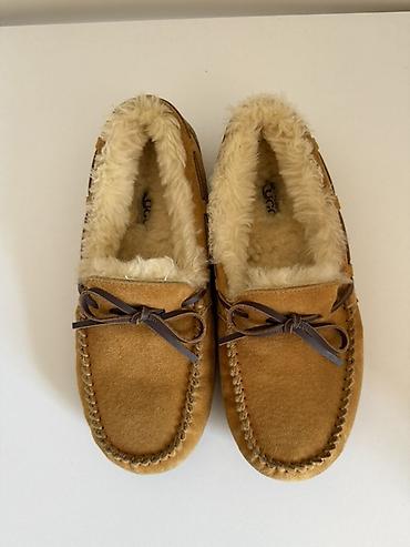 uggi: UGG qadın mokasin ev tufliləri - Model: UGG mokasin tipli ev — 1