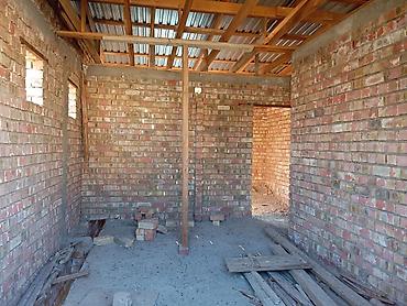 Продажа коттеджей и домов: Продаётся недостроенный двухэтажный кирпичный дом с участком — 25