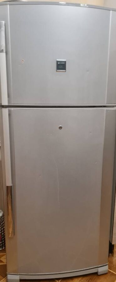 hitachi soyuducu qiymeti: Sharp.defrost soyuducu. yaponiya istehsal.ustada olmayib.endirim