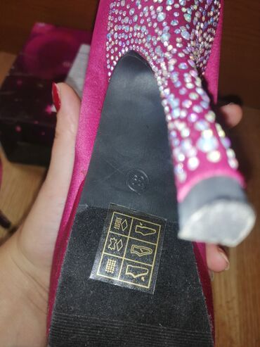 Salonke: Salonke, 39 — 7