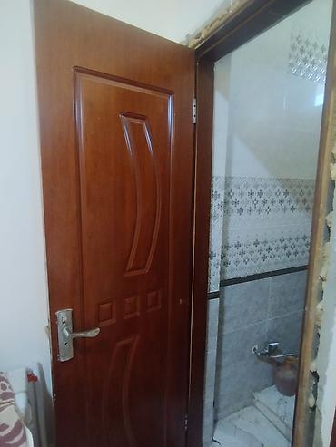 Təmir və tikinti: Daxili otaq qapısı – tünd qəhvəyi rəngdə, taxta teksturalı dekor — 5