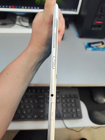 poco pad pro: Samsung P510, Б/у, 16 ГБ, цвет - Белый, 1 SIM — 3