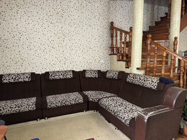диван еврокнижка: Угловой диван, цвет - Коричневый, Б/у