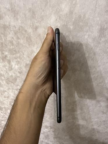 ikinci el iphone 8 plus 128 gb: IPhone 8 Plus, 64 GB, Qara, Barmaq izi — 5