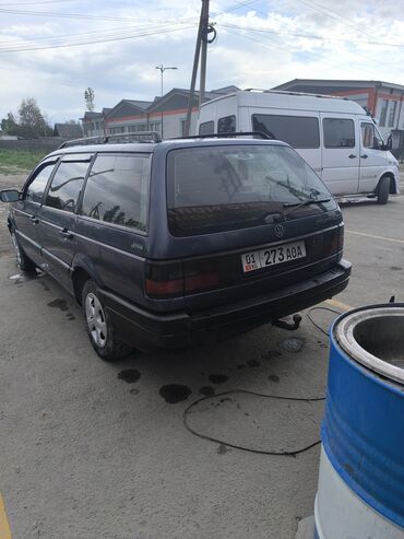 пассат 1993: Volkswagen Passat: 1993 г., 2 л, Механика, Бензин, Универсал