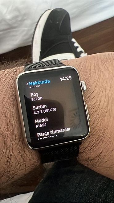 apple watch ultra 1: Ekran problem yaratmır. Şunuru var kemer silikondu fotodaki deil — 2