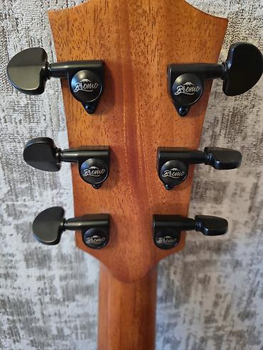 принадлежности для гитары: Real alıcıya endirim ola bilər. Çanta, kapo, telefon tutacağı, asqı və — 5