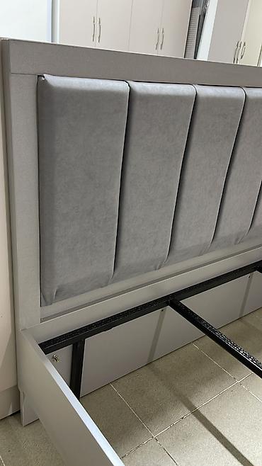 Односпальные кровати: Кровати размер200×90см каркас железный, круговой ПВХ. Матрац — 17