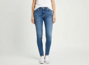 Jeansy: Vero Moda, Jeansy damskie, rozmiar M