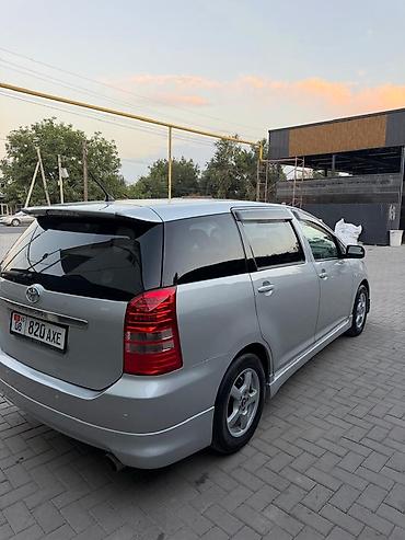 два авто: Toyota WISH: 2003 г., 1.8 л, Автомат, Бензин, Минивэн — 4