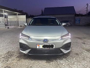 салон ваз 2114: GAC Aion S — электрический седан современного дизайна в серебристом — 2