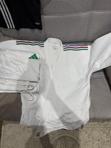 купить кимоно для дзюдо: Adidas bayrag pagonu kimano 175 razmer