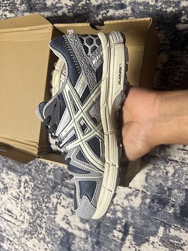 спортивные сумки мужские бишкек: Мужские кроссовки, 43, Asics, Новый, цвет - Серый — 2