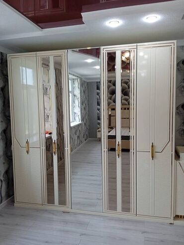 купить пластиковый стол и стулья бу: Разборка и сборка мебели