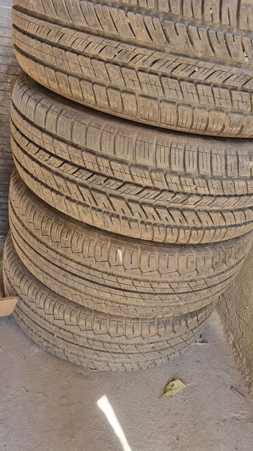 шина 195 65: Продаётся с жирным протектора 4штуки шины !
2шт michelin 
2шт dunlop