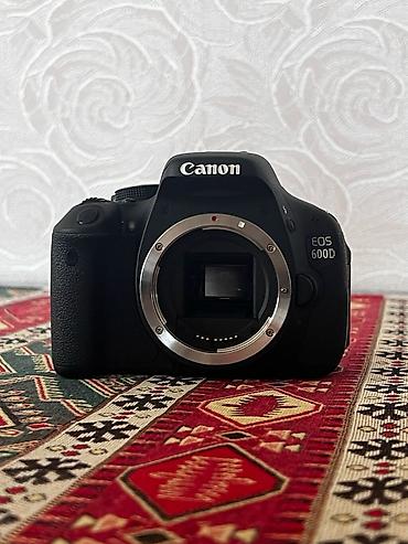 canon flash: Canon EOS 600D DSLR fotoaparat dəsti Xüsusiyyətlər: - 18 MP APS-C — 2