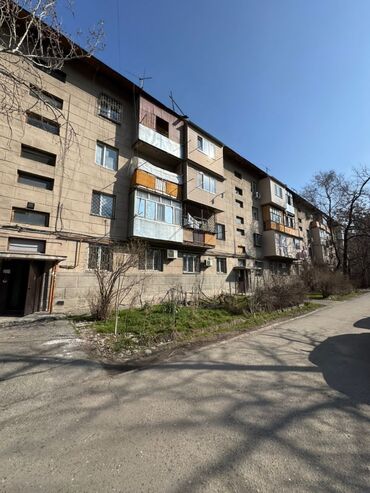 Продажа квартир: 1 комната, 32 м², Индивидуалка, 3 этаж, Старый ремонт