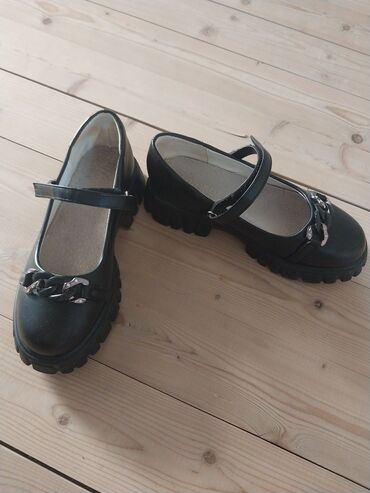 cilek uşaq ayaqqabıları instagram: Az geyilmiw.ayagini sixir.yaxwi veziyyetde