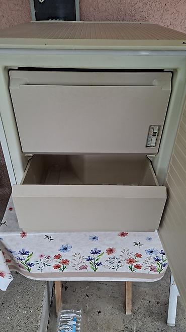 Zamrzivači: AEG Arctis – kompaktni zamrzivač (stojeći/mini format) - Brend/model — 10