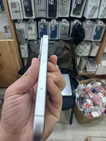 iphone 15 plus: IPhone 17 Pro, Ağ — 6