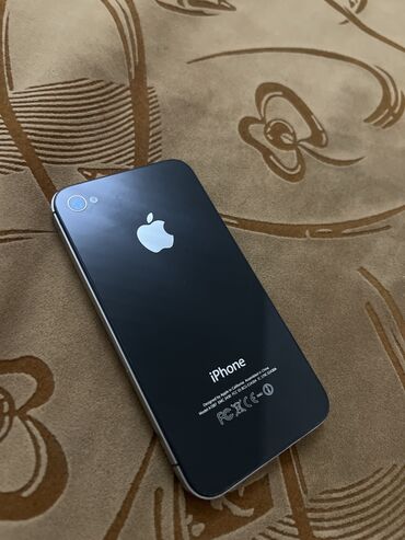 Apple iPhone: IPhone 4S, Б/у, 16 ГБ, Зарядное устройство