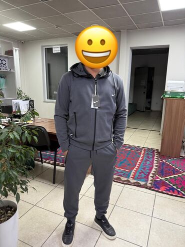 термо одежда для спорта: Мужской спортивный костюм, 2XL (EU 44), Новый, цвет - Серый, Самовывоз
