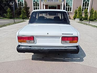 VAZ (LADA): VAZ 2107 “LADA Riva” sedan - Kuzov: ağ rəng, 4 qapı, klassik künclü — 4