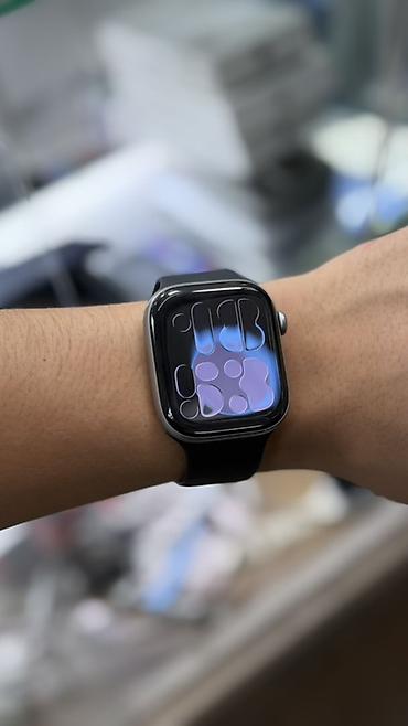 Акылдуу сааттар: Apple Watch 11 
Хорошее состояние
46 размер
100 АКБ 
Коробка 
Зарядка — 1