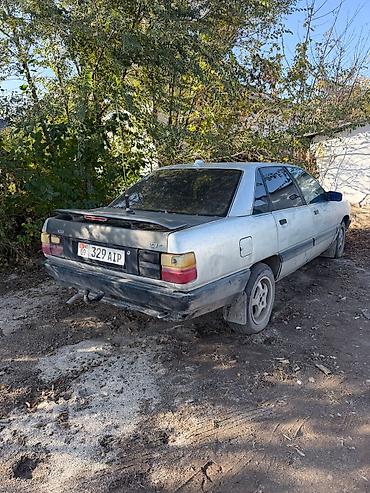 копот фит: Audi 100: 1988 г., 2.3 л, Механика, Бензин, Седан — 2