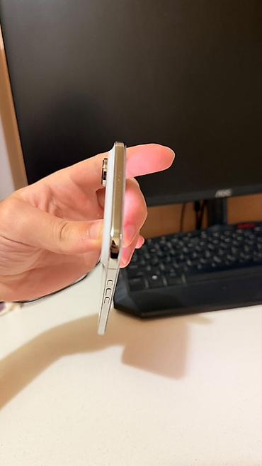 corn iphone: IPhone Air, 256 GB, White Titanium, Face ID — 7