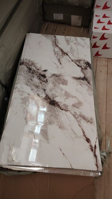 Mərmər effektli PVC panellər: Mərmər effekti verən PVC divar və Yer üçün panellər. 1.Arxası özü — 17