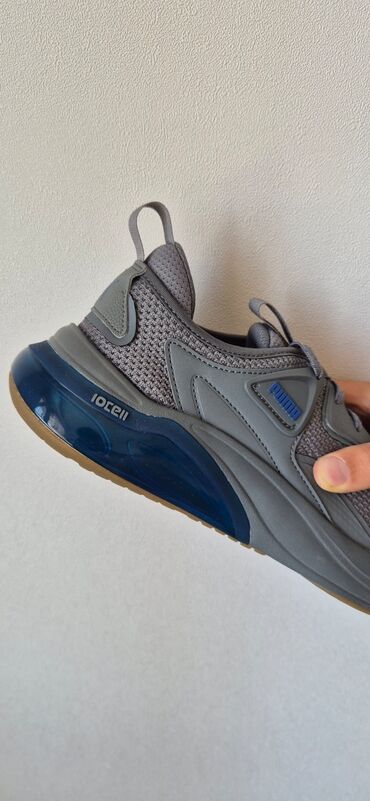 Кроссовки и спортивная обувь: Продаю оригинальные и новые пары кед и кроссовок. Карусель ниже👇 — 11