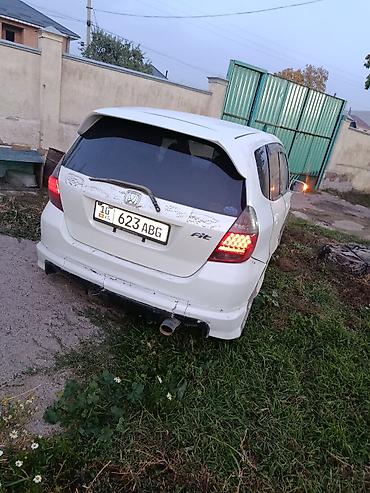 Транспорт: Honda Jazz: 2005 г., 1.5 л, Вариатор, Бензин, Хэтчбэк — 7