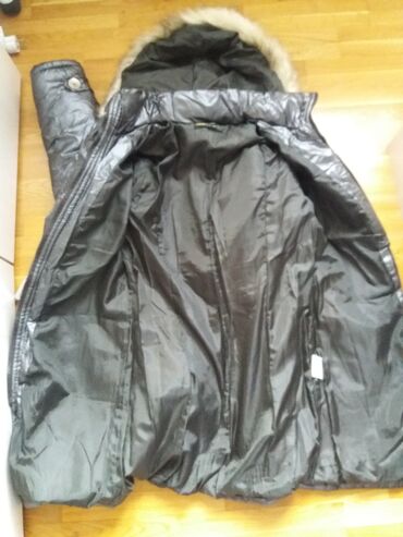 zenski sako boja kajsije: Zenska jakna, zimska. S vel
Tamno sive boje