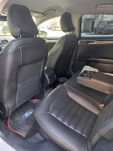 fujin: Ford Fusion sedan – ağ rəngdə, geniş və komfortlu salon — 2