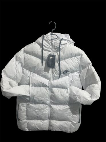 Zimske jakne: S,m,l,xl,2xl
8500 — 12