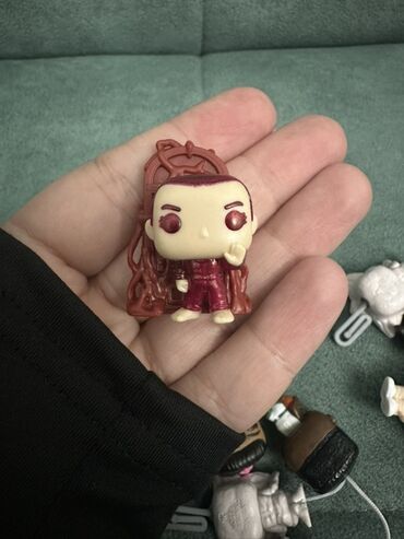 Heykəlciklər: Kinder Joy Stranger Things funko fiqurları satılır!!! — 12