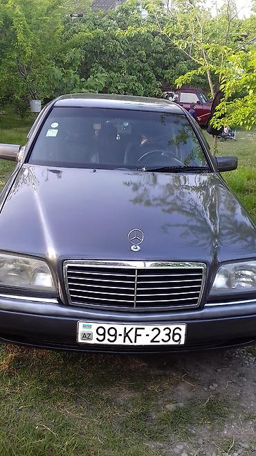 c180 1994: Mercedes-Benz C 180: 1.8 l | 1996 il Sedan — 2