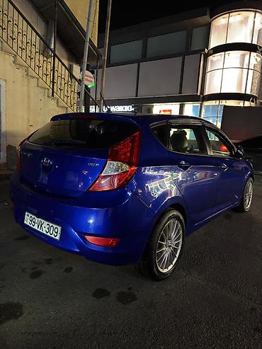Hyundai: Hyundai Accent (hatchback) – mavi rəng - Kuzov: 5 qapılı hatchback - — 4