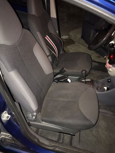 Peugeot: Peugeot 107: 1 l | 2008 il 97439 km Hetçbek — 2