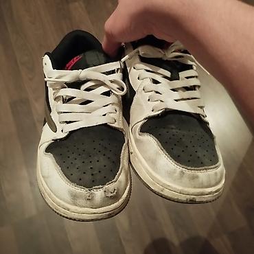 Nike Travis Scoot olive ayaqqabıları işlənilmiş vəziyyətdədir sağ lalafo.az -da Nike Travis Scoot olive ayaqqabıları işlənilmiş vəziyyətdədir sağ